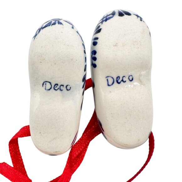 Miniature Delft Style Porcelain Clogs With Windmill Floral Design On Red Ribbon - Picture 5 of 6